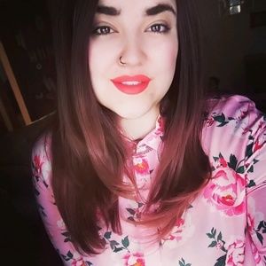 Meet your Posher, Anouschka